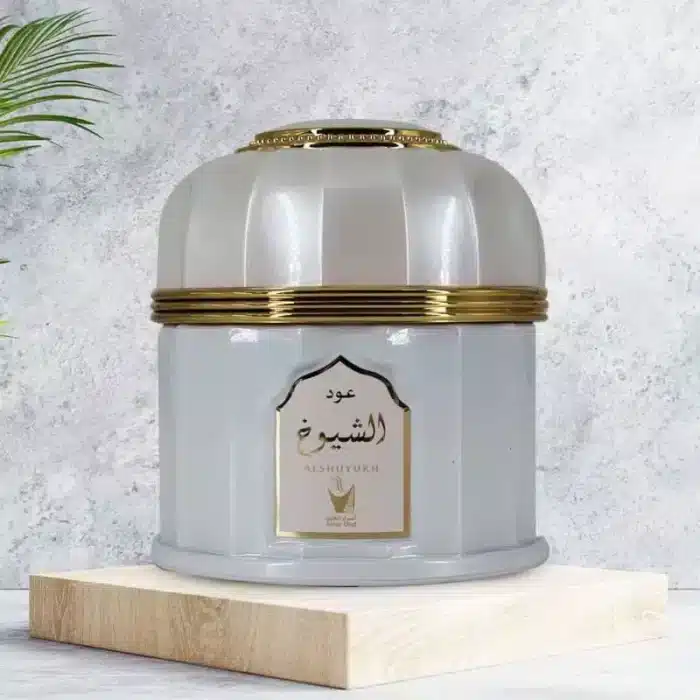 سعر عود الشيوخ: عبقٌ ملكي يُضفي لمسة من الفخامة على منزلكِ!
