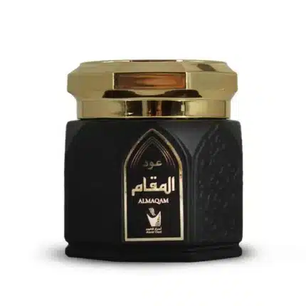 عود المقام: عبقٌ ساحر يُضفي لمسة من الأناقة على منزلكِ!